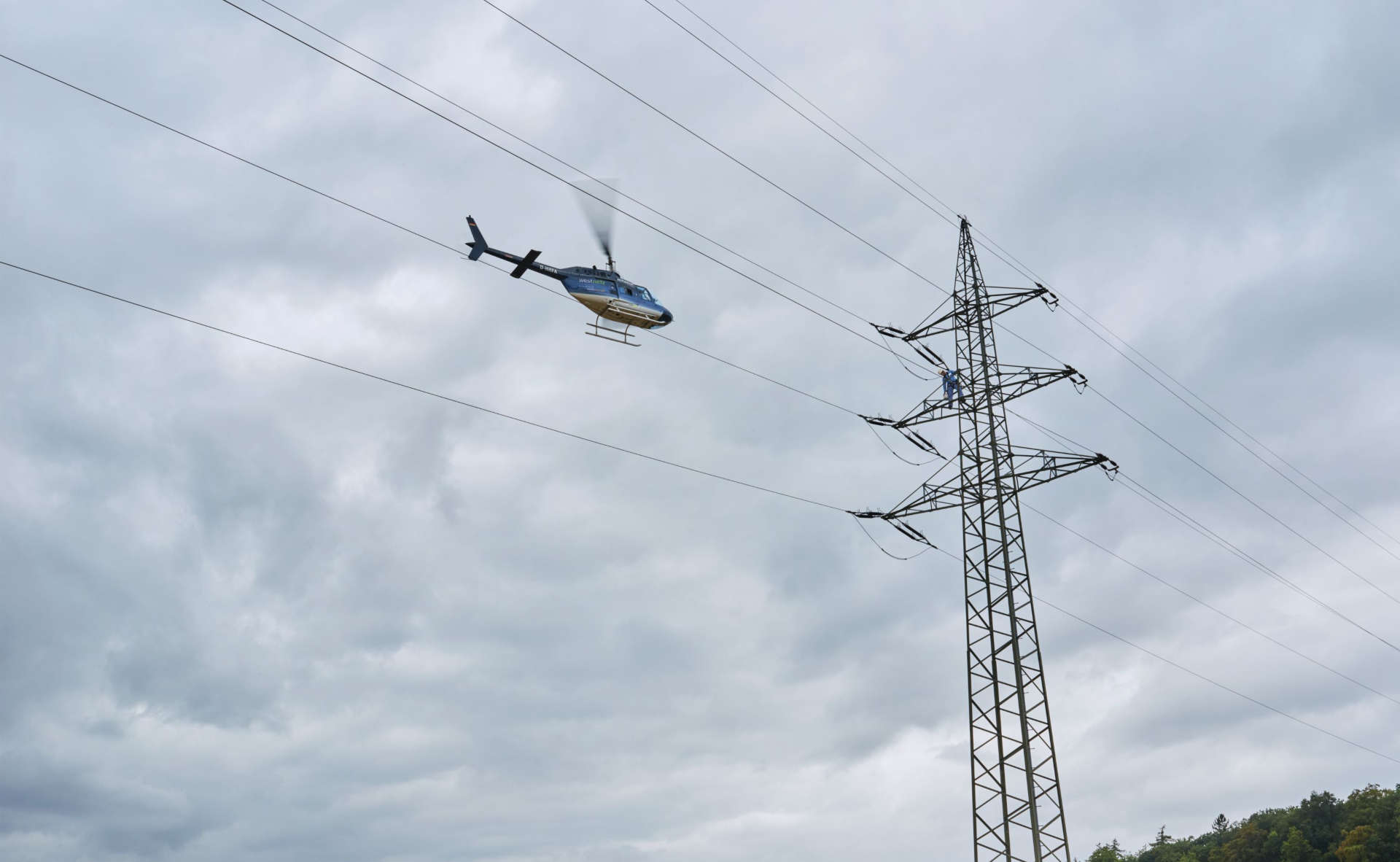 Netzprüfung aus der Luft Niederrhein.jpg